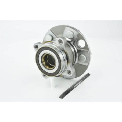 Toyota Century UWG60 Rear Wheel Hub