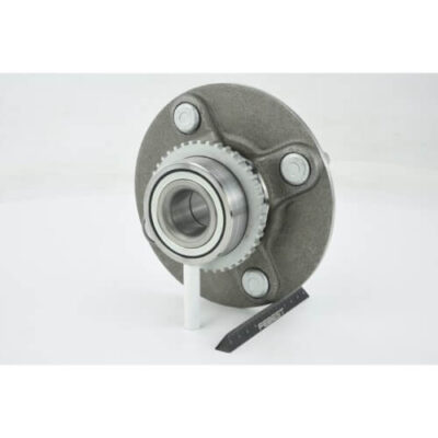 Nissan Bluebird Sylphy G10 Rear Wheel Hub