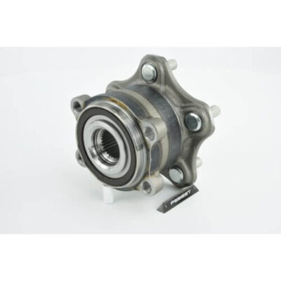 Nissan Fuga Y50 Front Wheel Hub