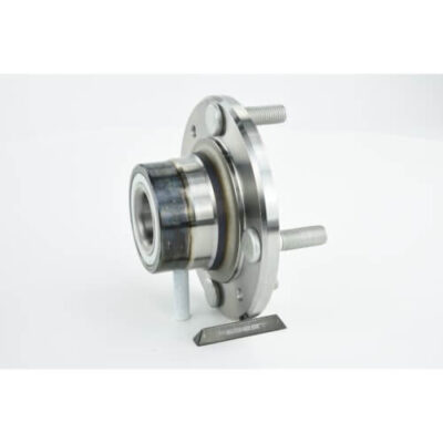 Mitsubishi Carisma DA1-6A Rear Wheel Hub