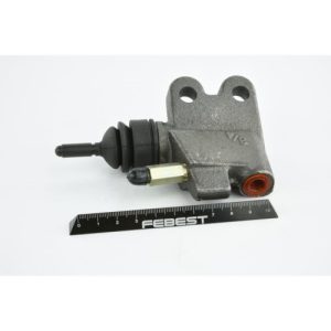 NISSAN MAXIMA A32 1994.10-2000.01 [EL] Clutch slave cylinder